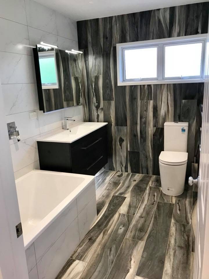 Feature-tile bathroom renovation